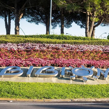 Poolside Cozy Getaway - Beahost * Bibione