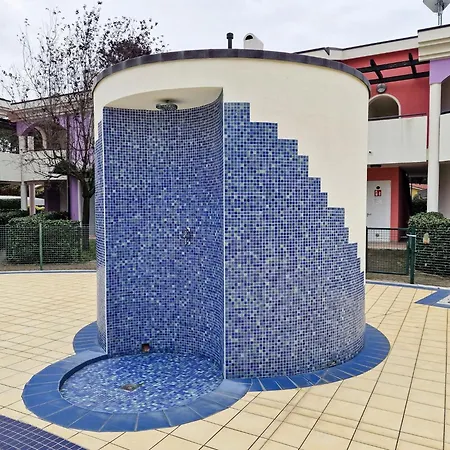 Poolside Cozy Getaway * Бибионе
